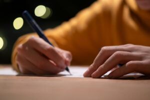 alexander-van-steenberge-gWjJsIGNnbY-unsplash-300x200