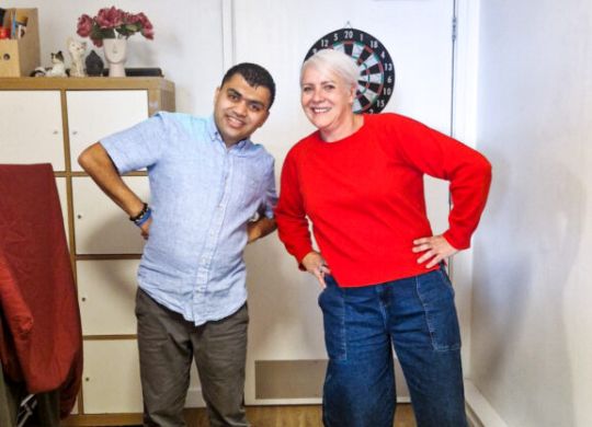 Rachael-supporting-Vivek-2-577x1024